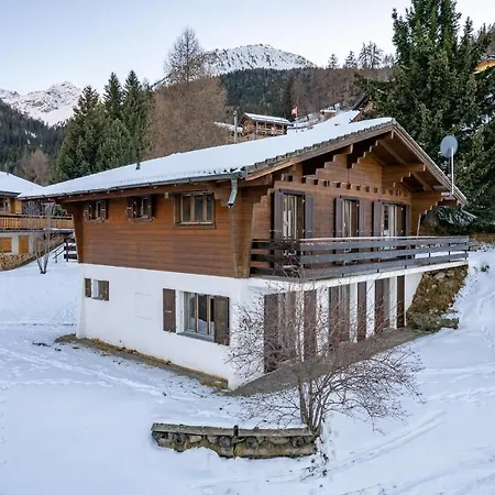 Par Le Travers Chalet *